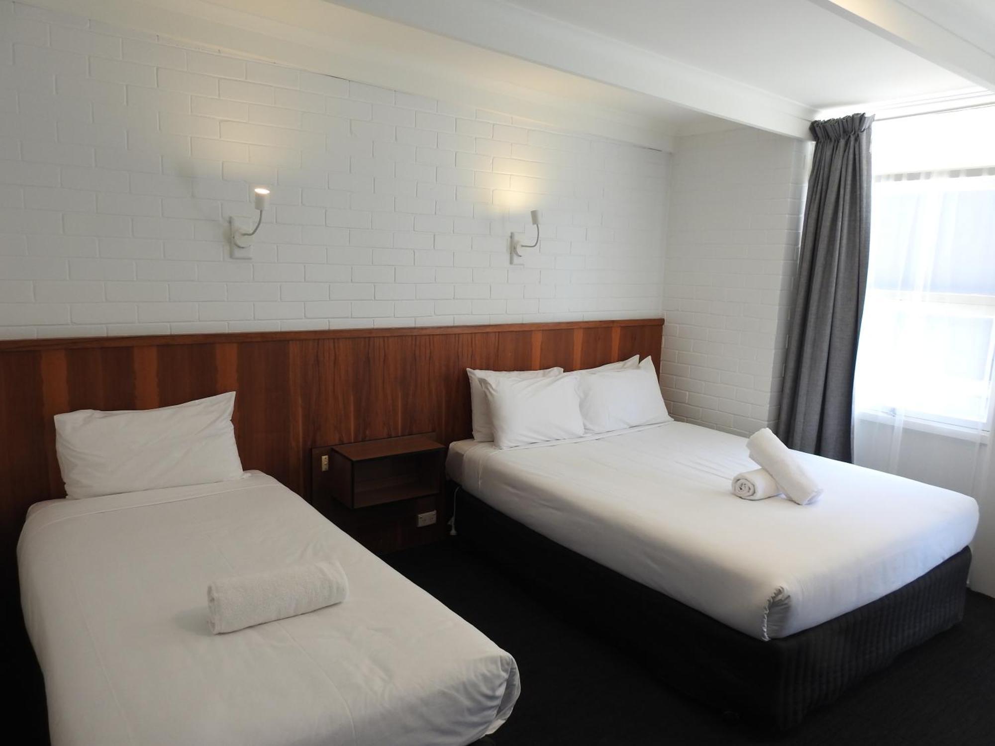 Bayside Hotel Сент-Хеленс Экстерьер фото